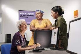 Le programme Maisons Digitales : agir pour l’insertion sociale et professionnelle des femmes